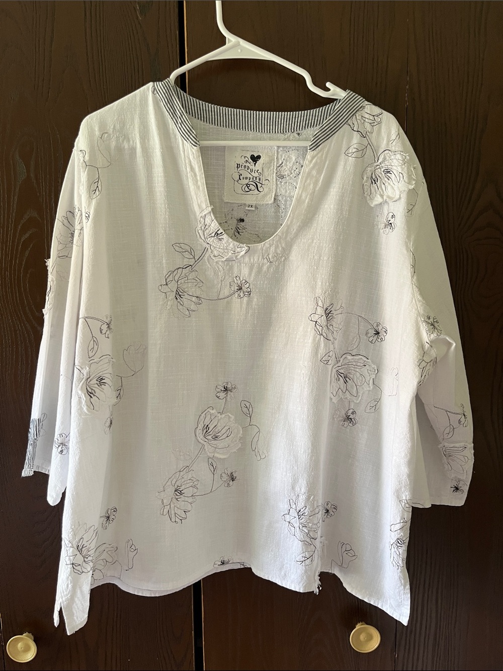 Produce Company 3/4 sleeved white top with floral design. Has linen look. 2X